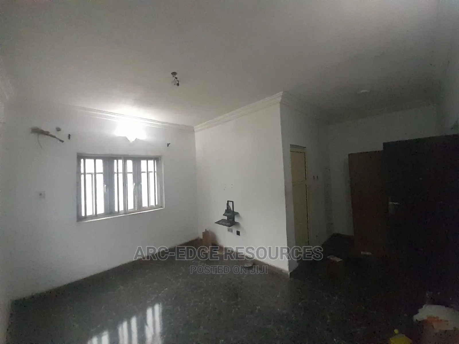 3bdrm Block of Flats in Ago Palace for sale in Ago Palace
