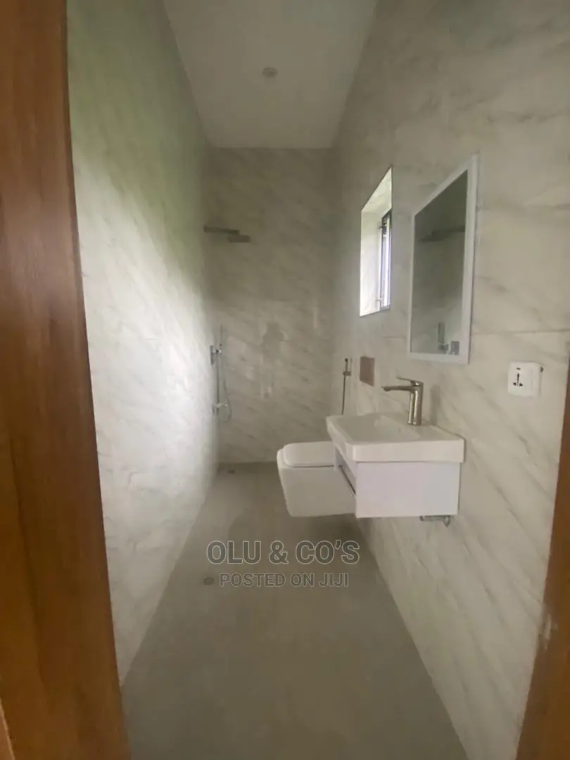 Furnished 4bdrm Duplex in Guzape for sale in Guzape District