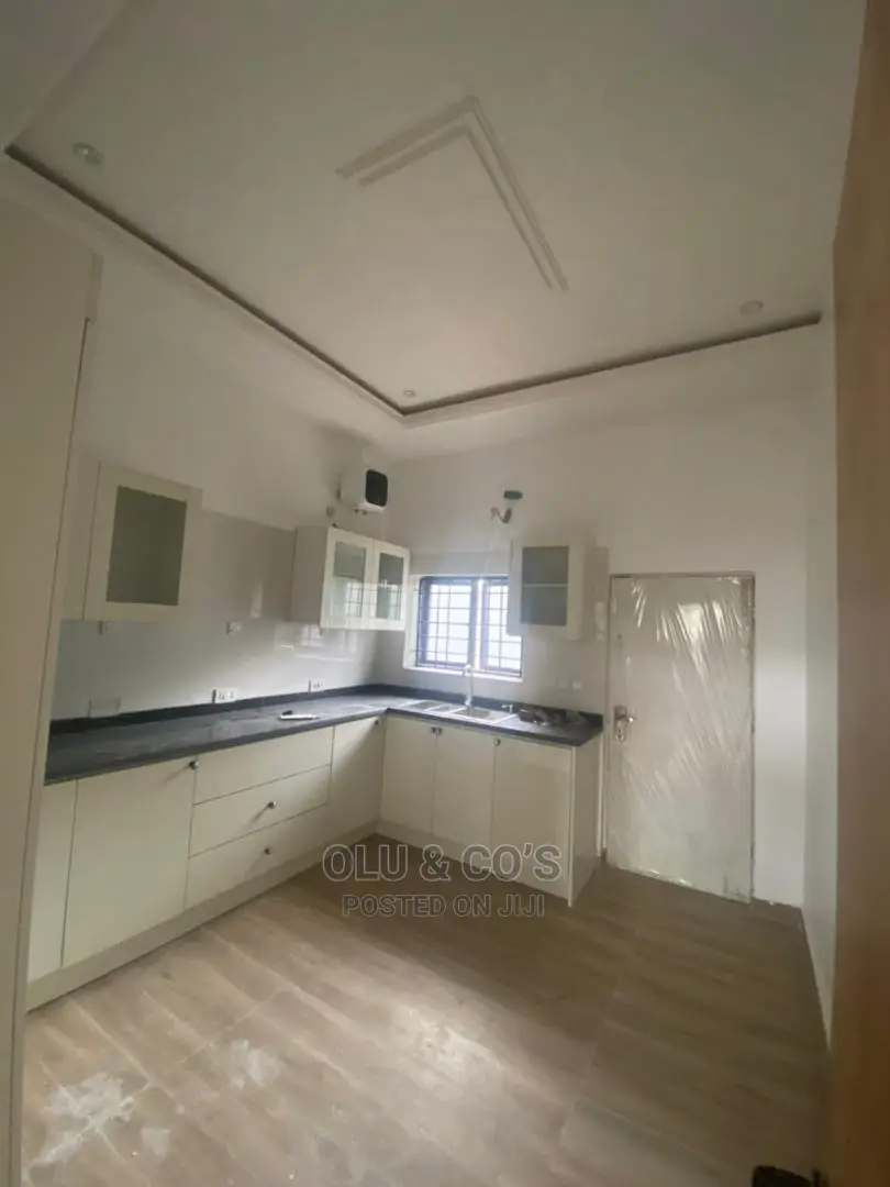 Furnished 4bdrm Duplex in Guzape for sale in Guzape District