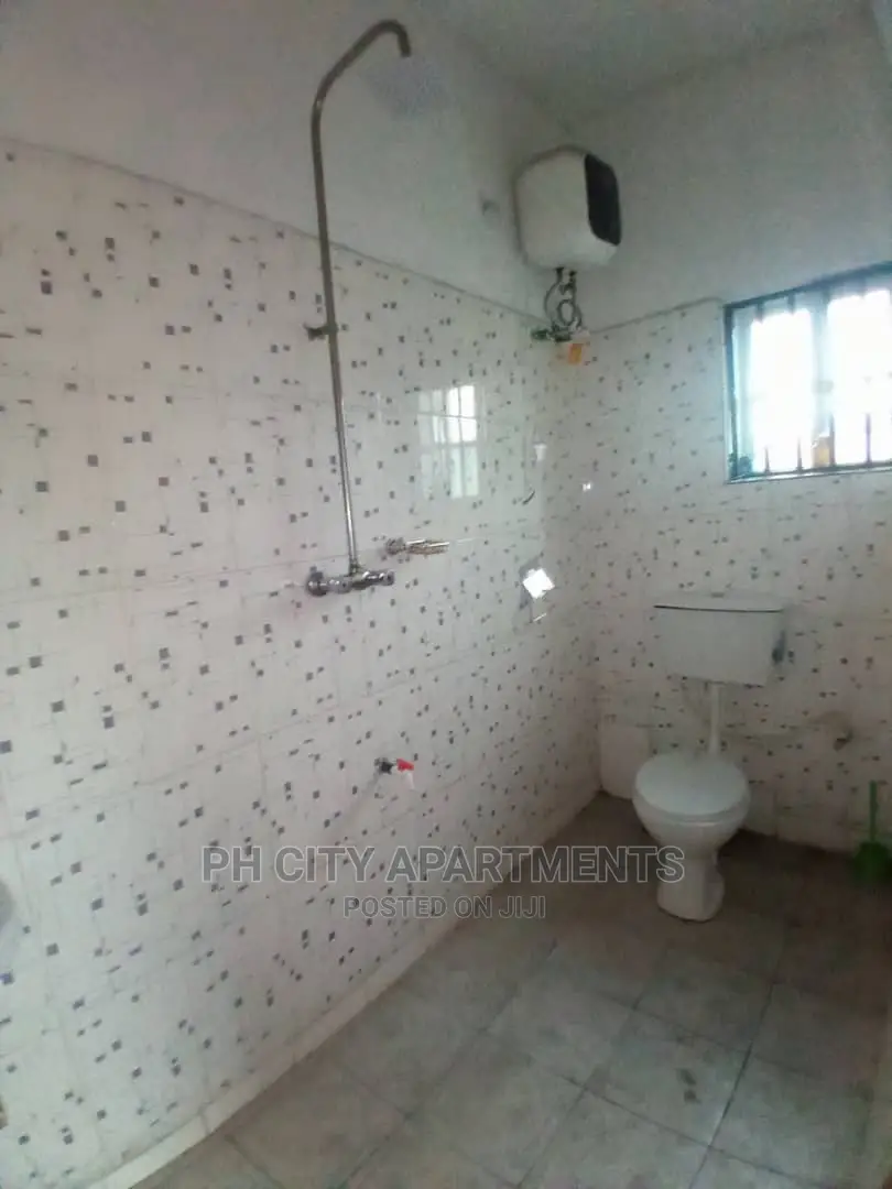 2bdrm Block of Flats in Port-Harcourt for rent in Port-Harcourt