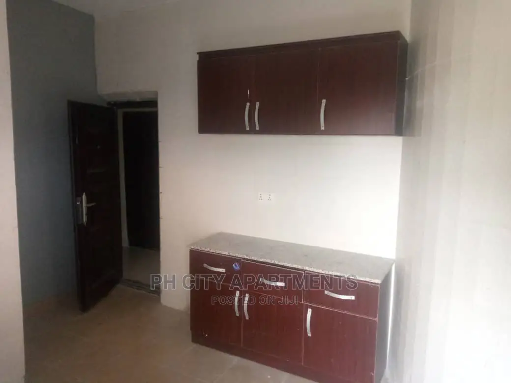 2bdrm Block of Flats in Paradise Estate, Rumuigbo for rent in Rumuigbo