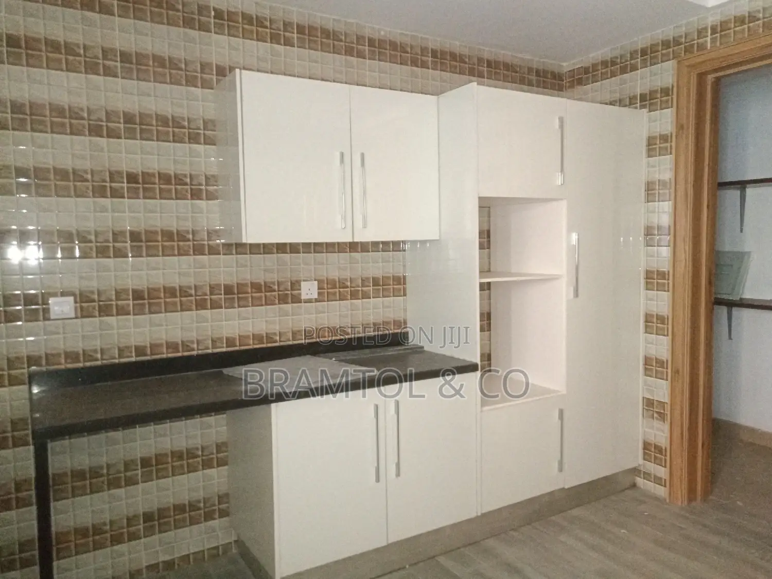 4bdrm Townhouse / Terrace in With Bq, Jahi for rent in Jahi