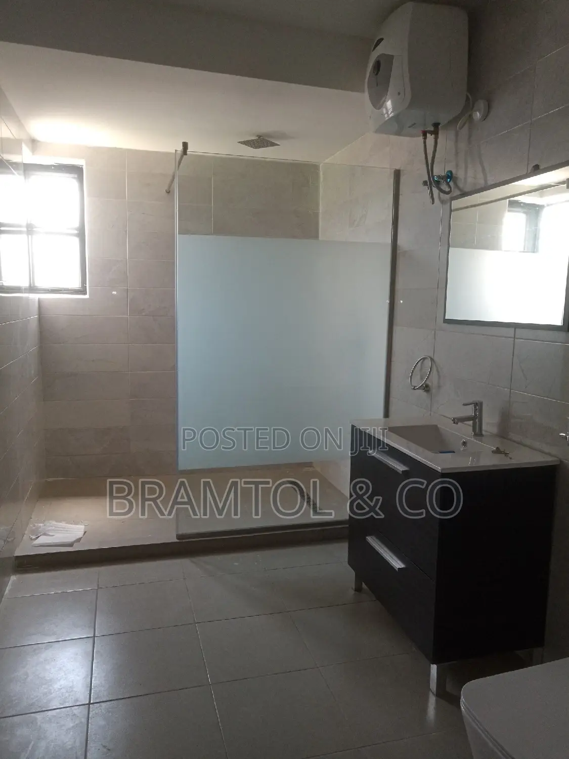 4bdrm Townhouse / Terrace in With Bq, Jahi for rent in Jahi
