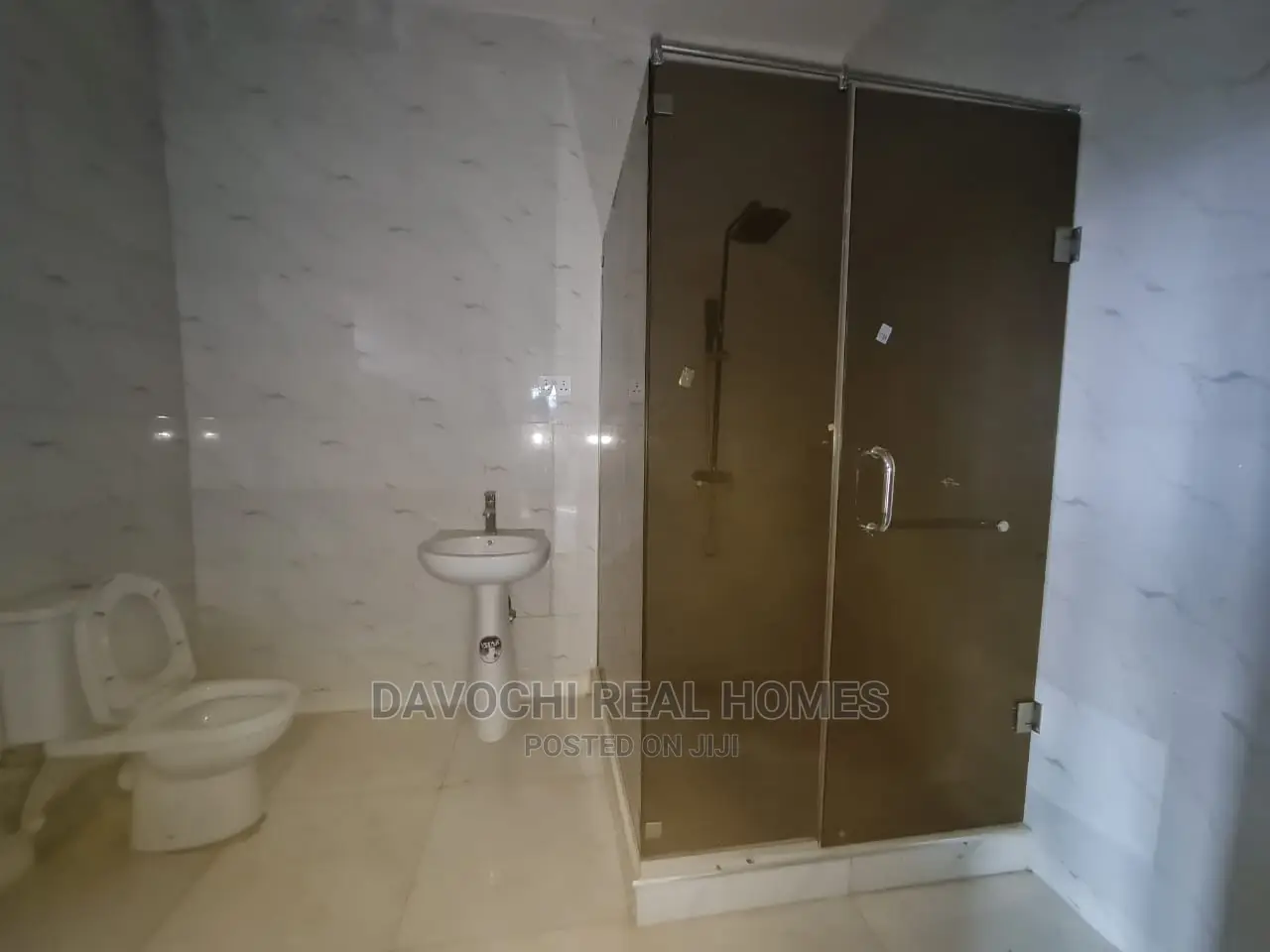 4bdrm Duplex in Abraham Adesanya, Lekki Phase 2 for sale in Lekki Phase 2