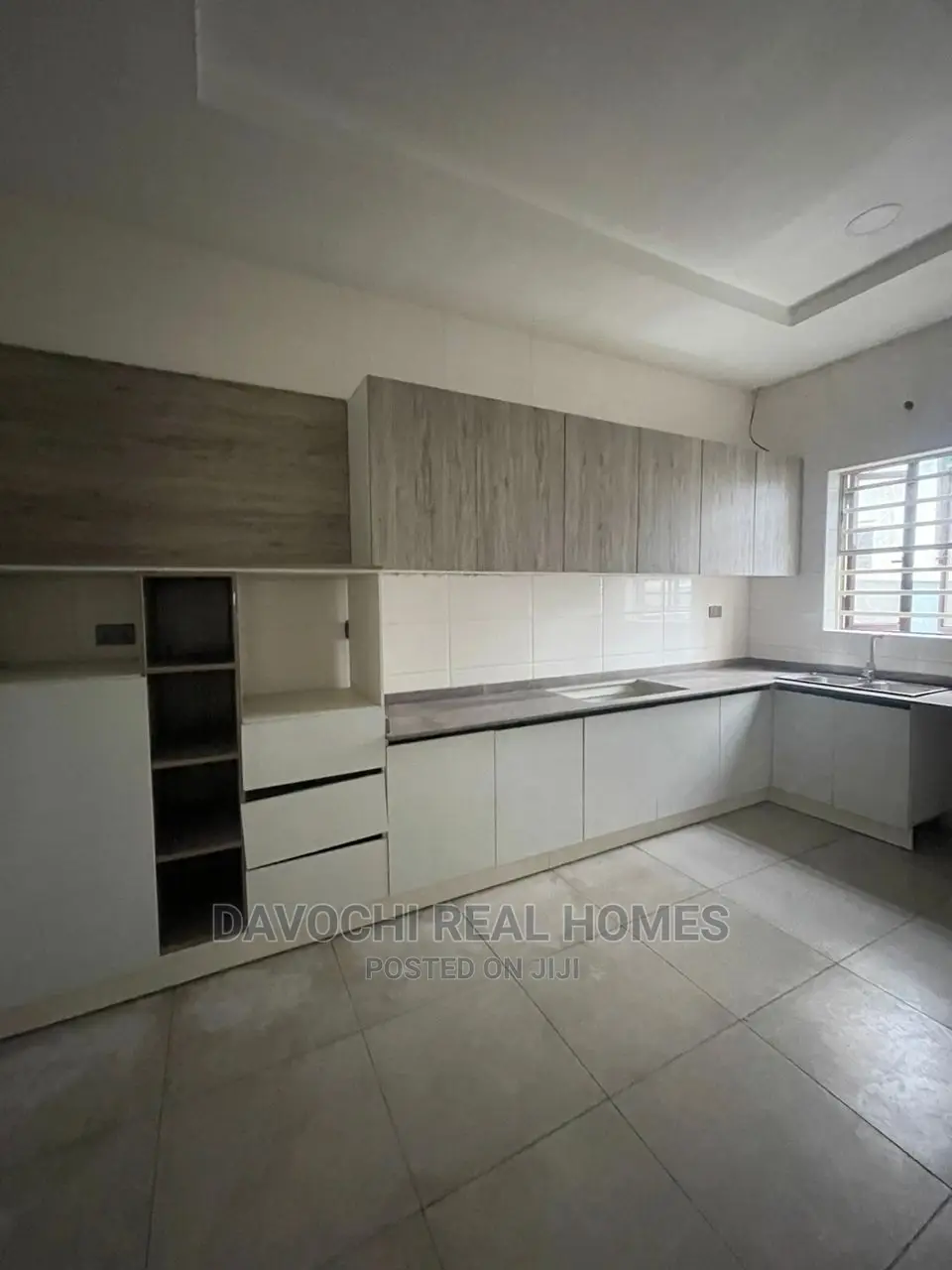 4bdrm Duplex in Orchid Road, Lekki for sale in Lekki