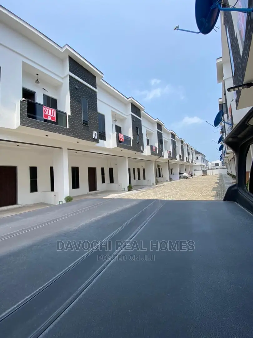 4bdrm Duplex in Chevron Second Toll, Lekki for sale in Lekki