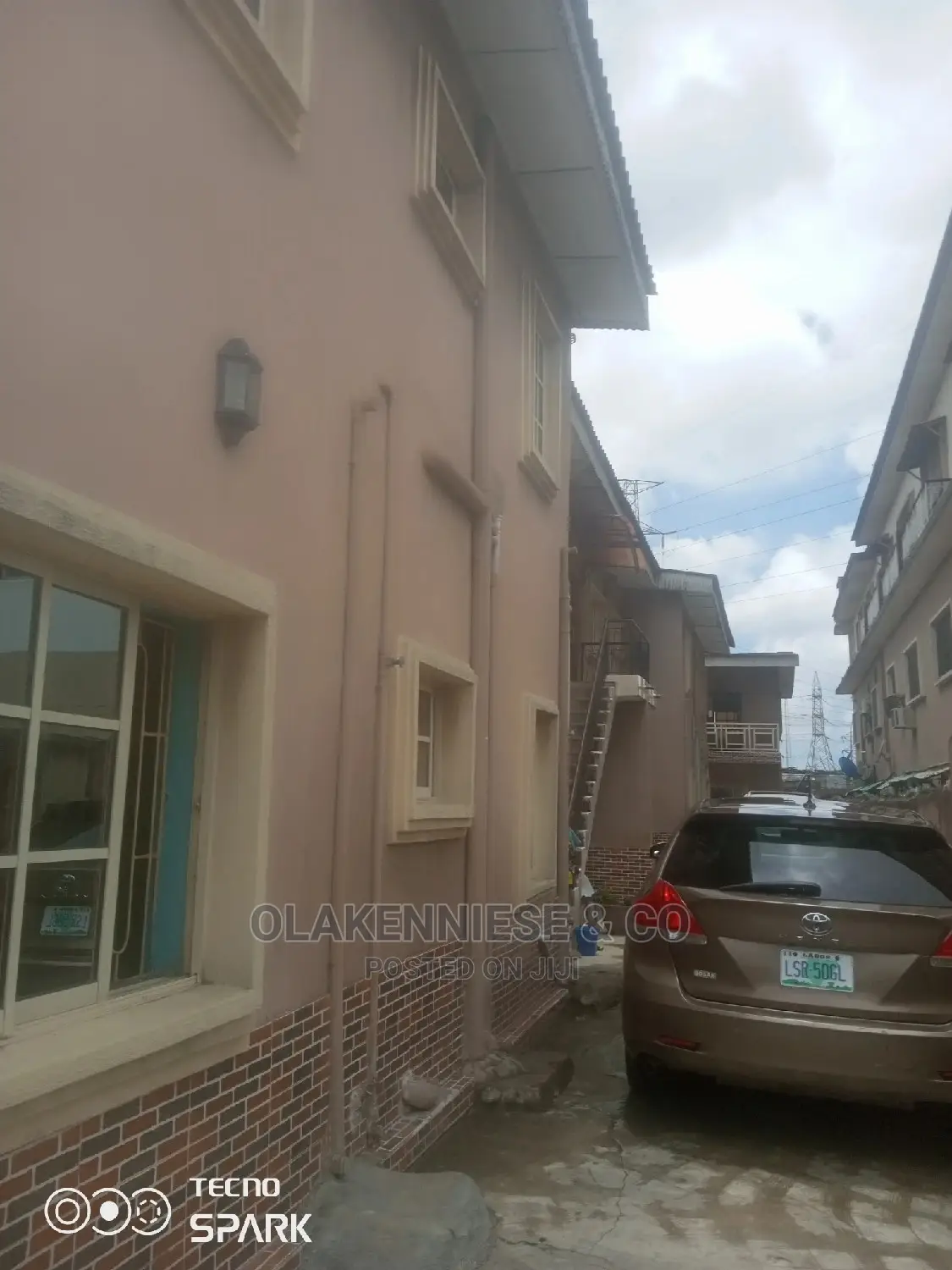3bdrm Block of Flats in Adelabu for rent in Adelabu