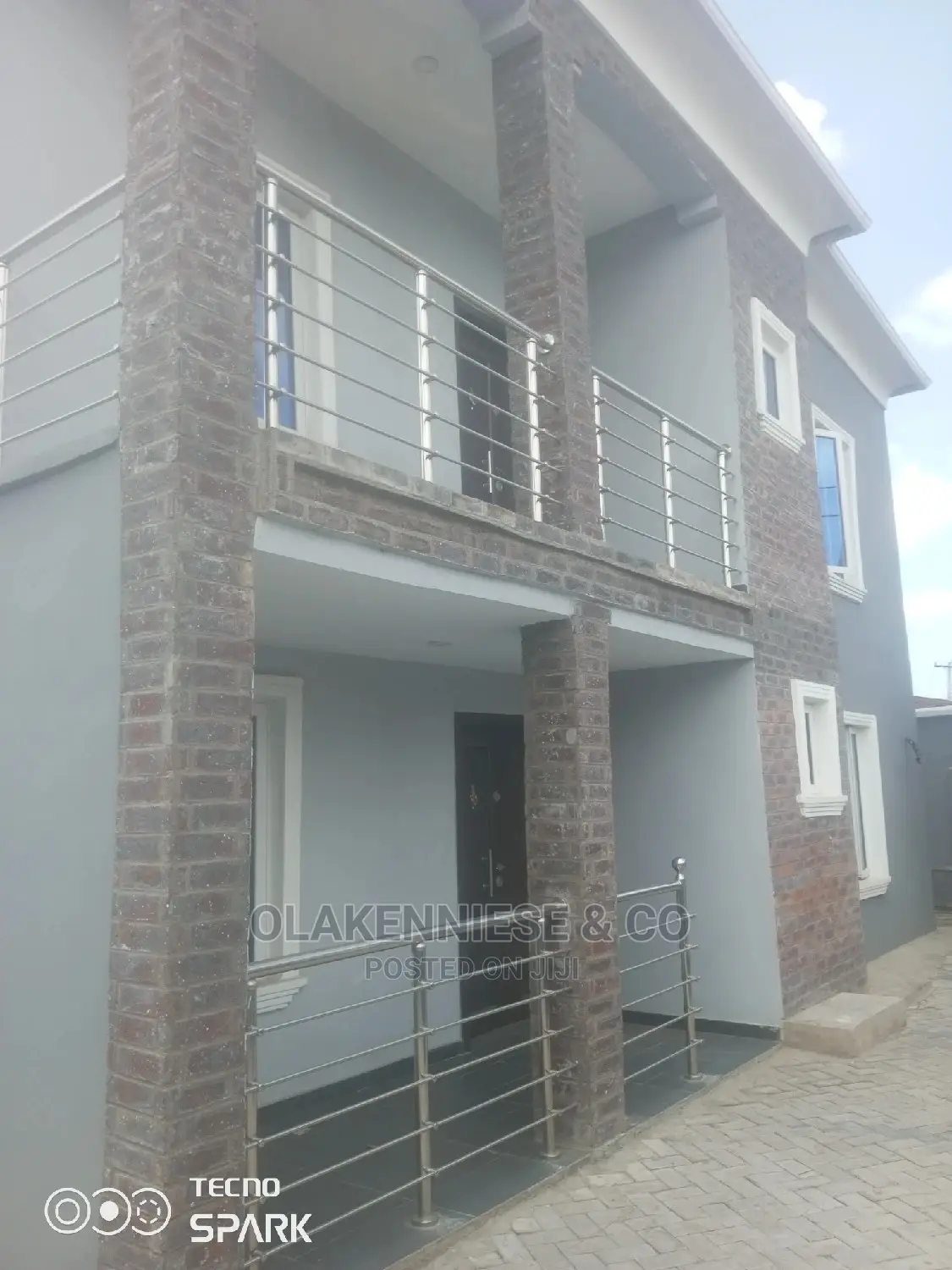 3bdrm Block of Flats in Ogunlana Drive for rent in Ogunlana