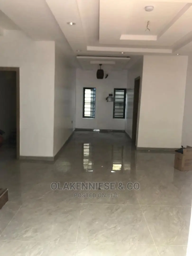 4bdrm Block of Flats in Adelabu for rent in Adelabu