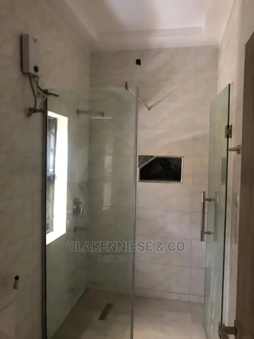 4bdrm Block of Flats in Adelabu for rent in Adelabu
