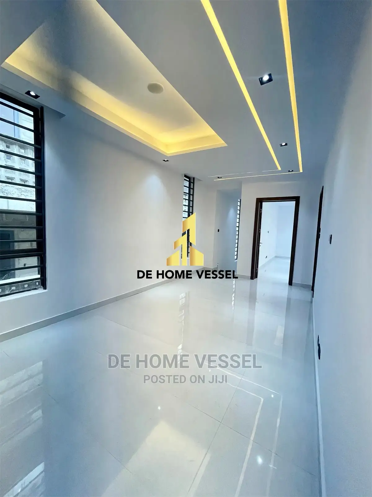 5bdrm Duplex in Osapa london for sale in Osapa london
