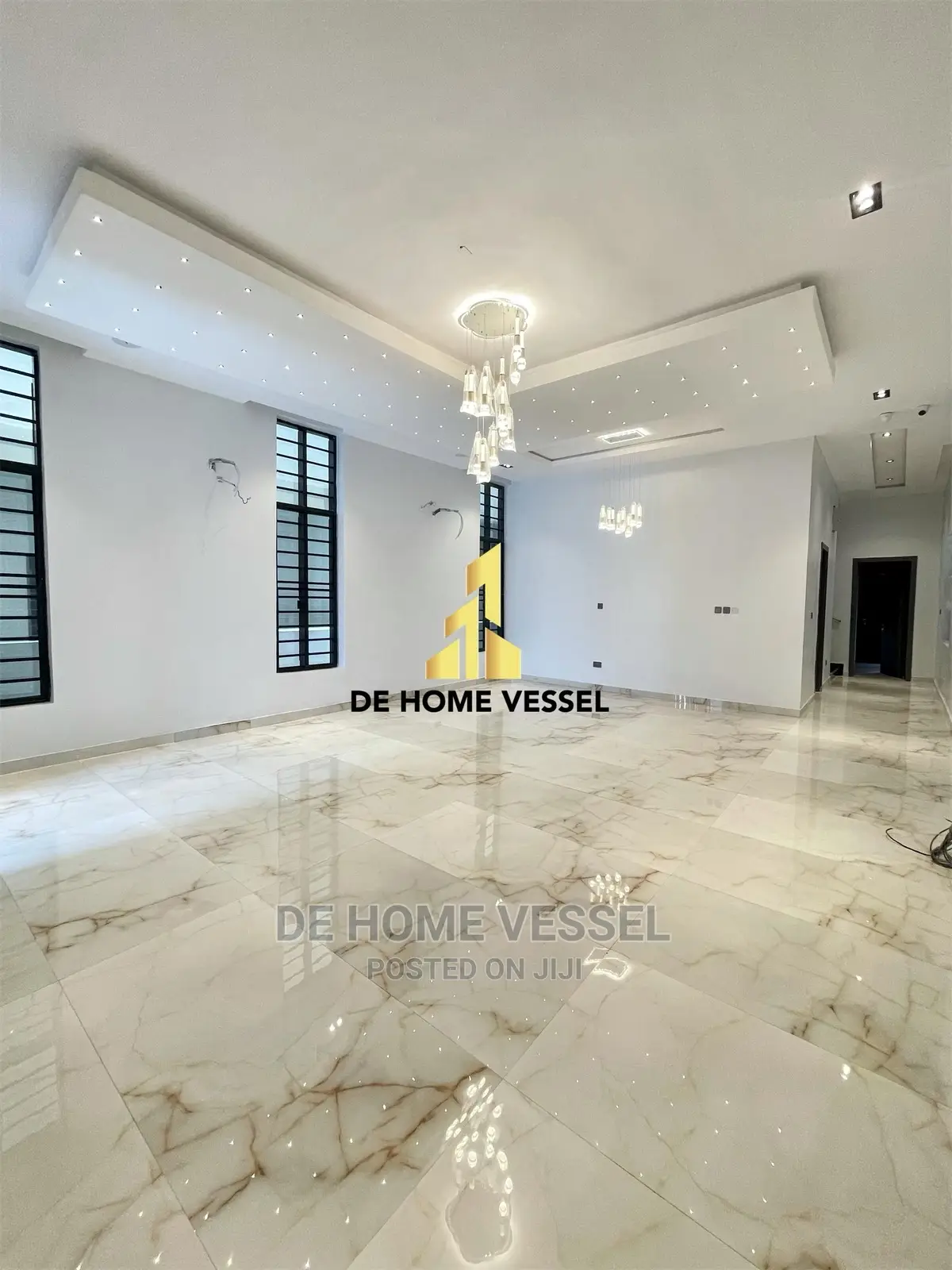 5bdrm Duplex in Osapa london for sale in Osapa london