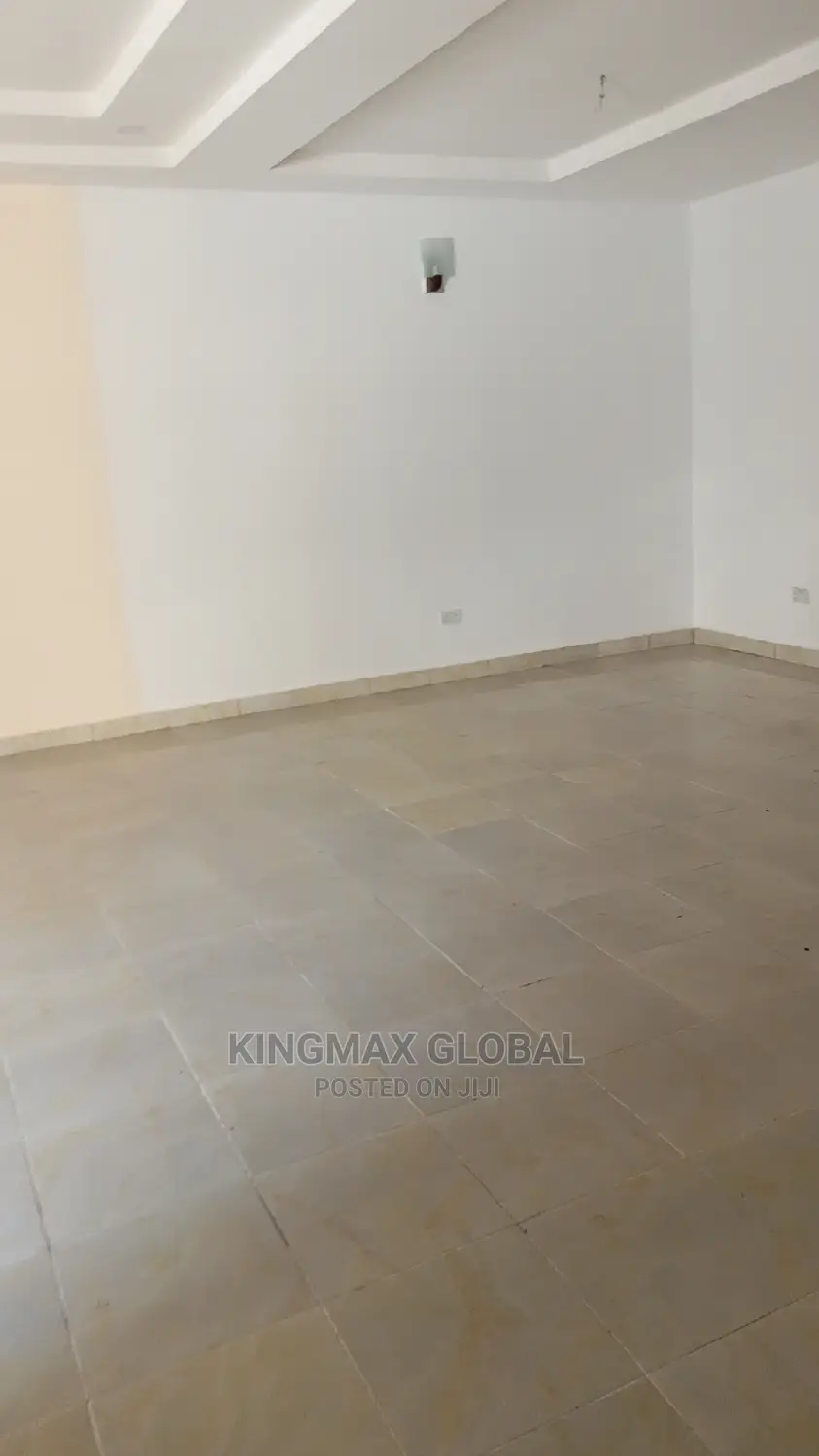 4bdrm Townhouse/Terrace in Behind Kings Court for Sale in Jabi