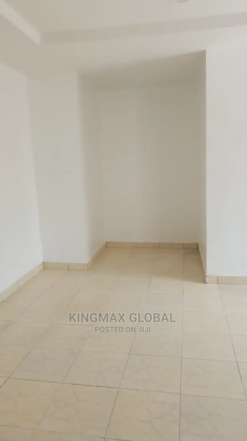 4bdrm Townhouse/Terrace in Behind Kings Court for Sale in Jabi