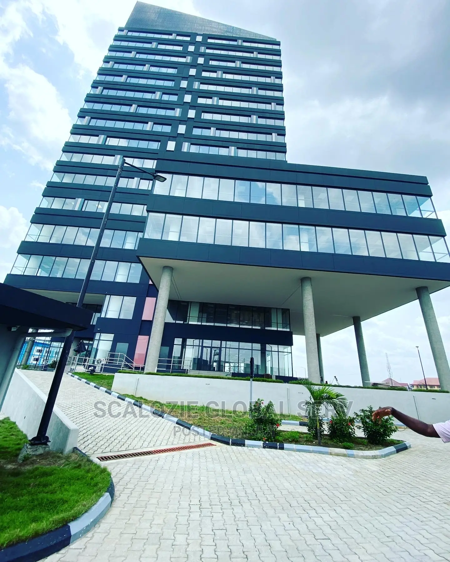 Port Harcourt Tower Is Smart Commercial Complex on 17 Floors in Port-Harcourt