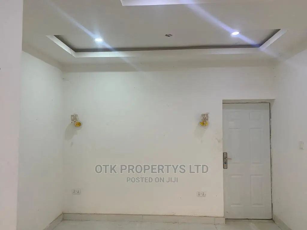 Furnished 3bdrm Block of Flats in Jahi for sale in Jahi