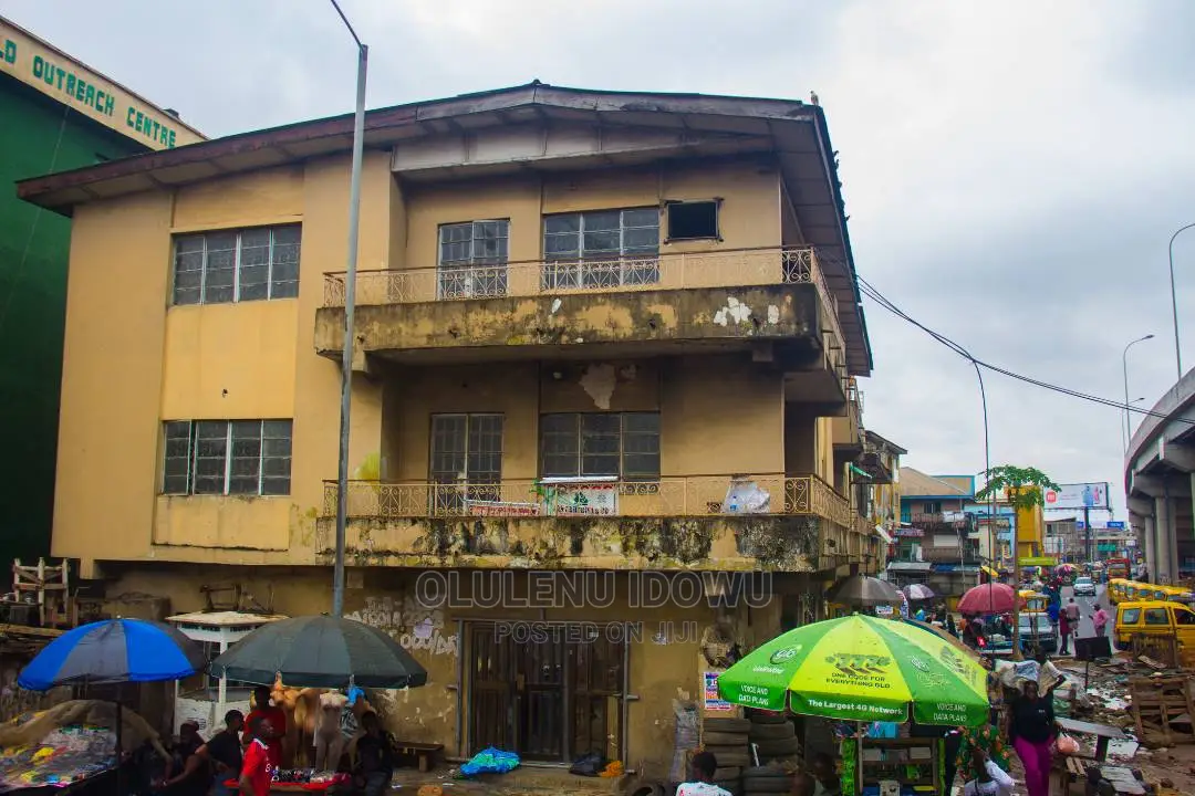 Furnished 3bdrm Block of Flats in Ikeja for sale in Ikeja