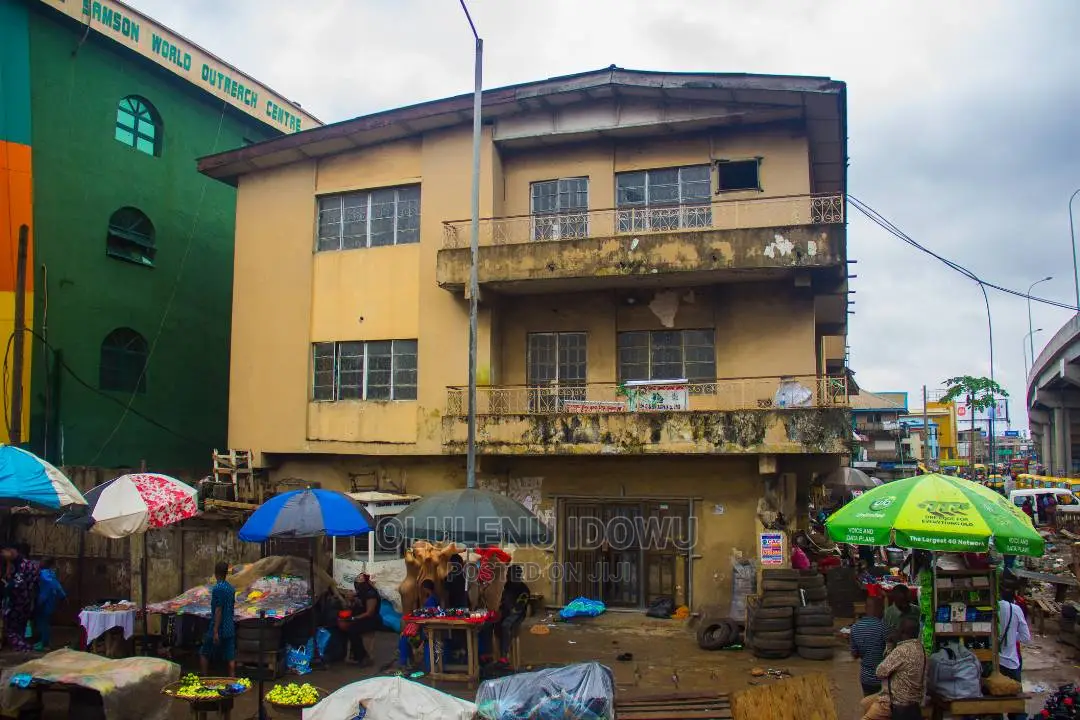 Furnished 3bdrm Block of Flats in Ikeja for sale in Ikeja
