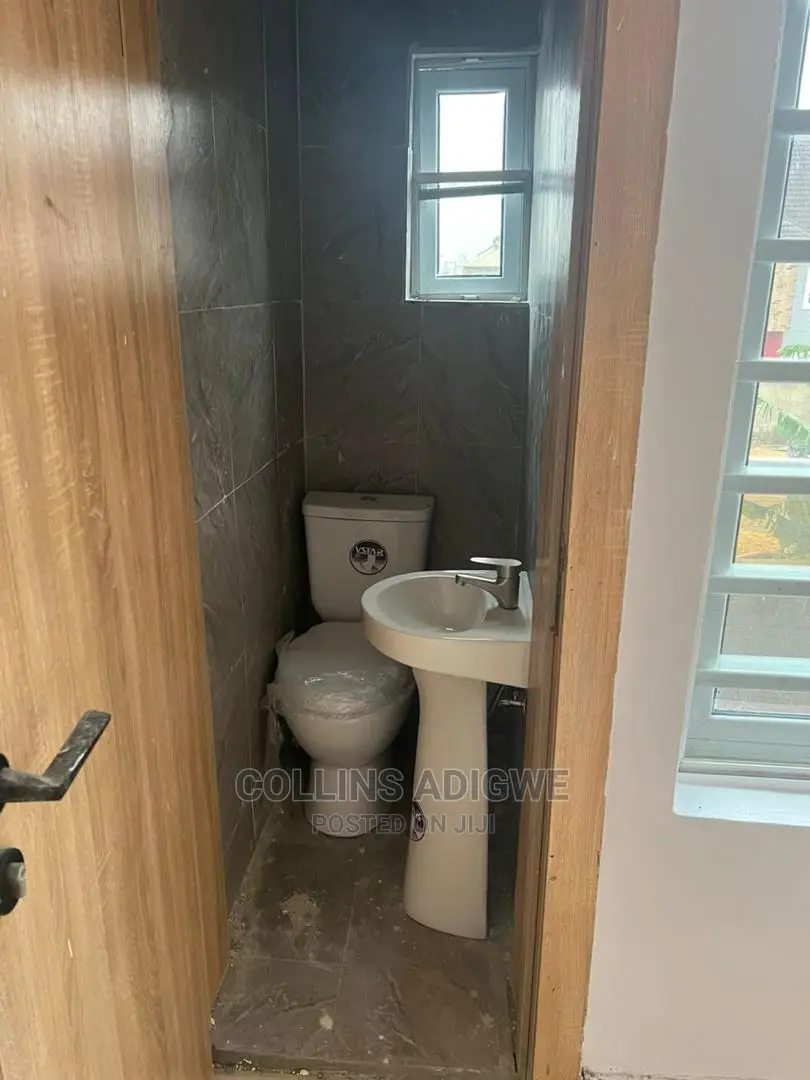 1bdrm Apartment in Lekki Scheme 2 for sale in Abraham Adesanya Estate