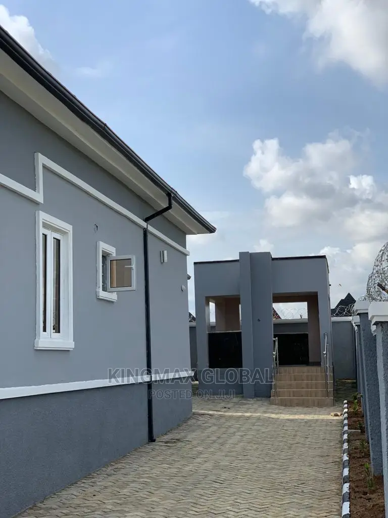 3bdrm Bungalow in Gwarinpa for sale in Gwarinpa