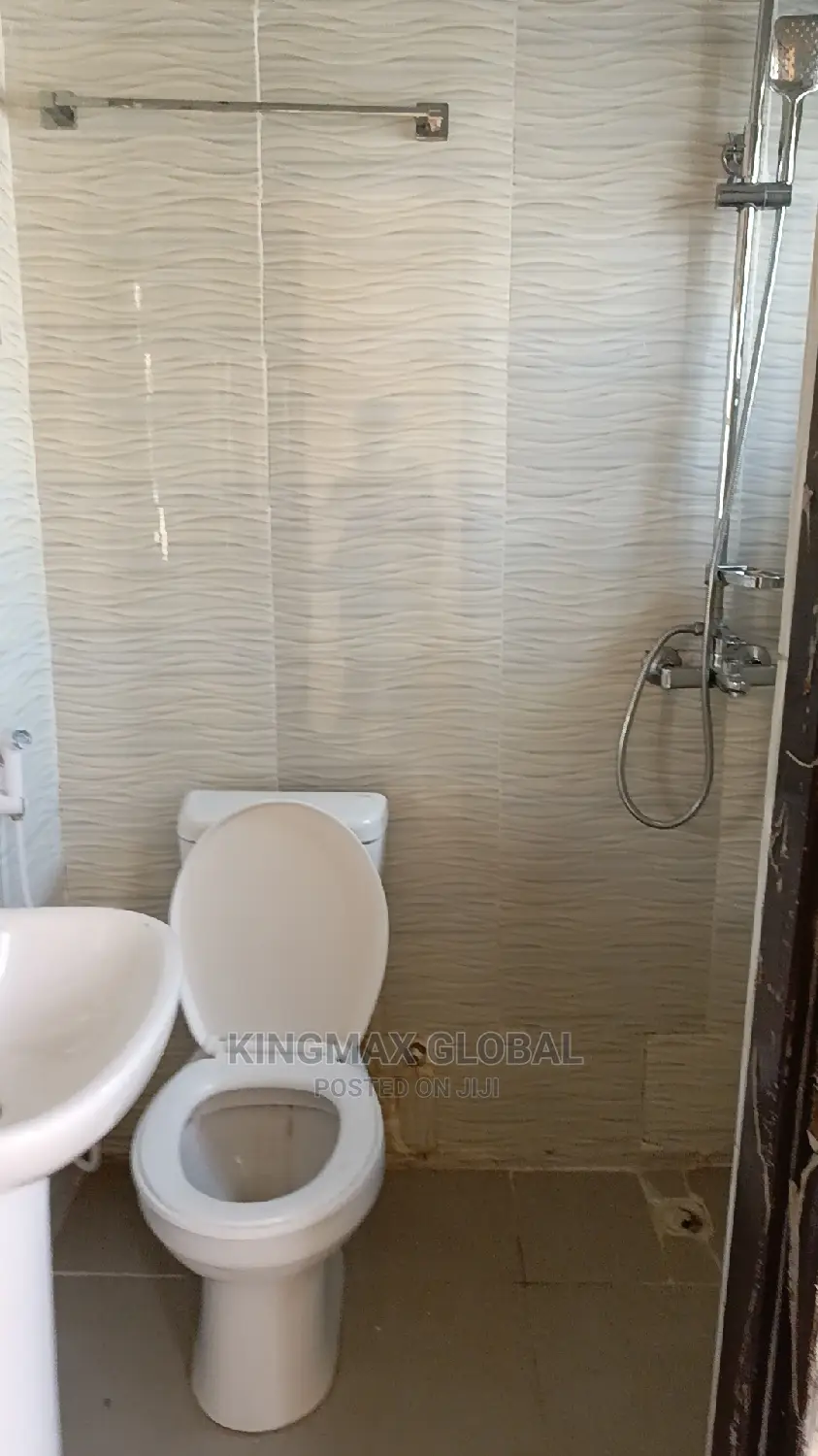4bdrm Duplex in Life Camp for sale in Life Camp