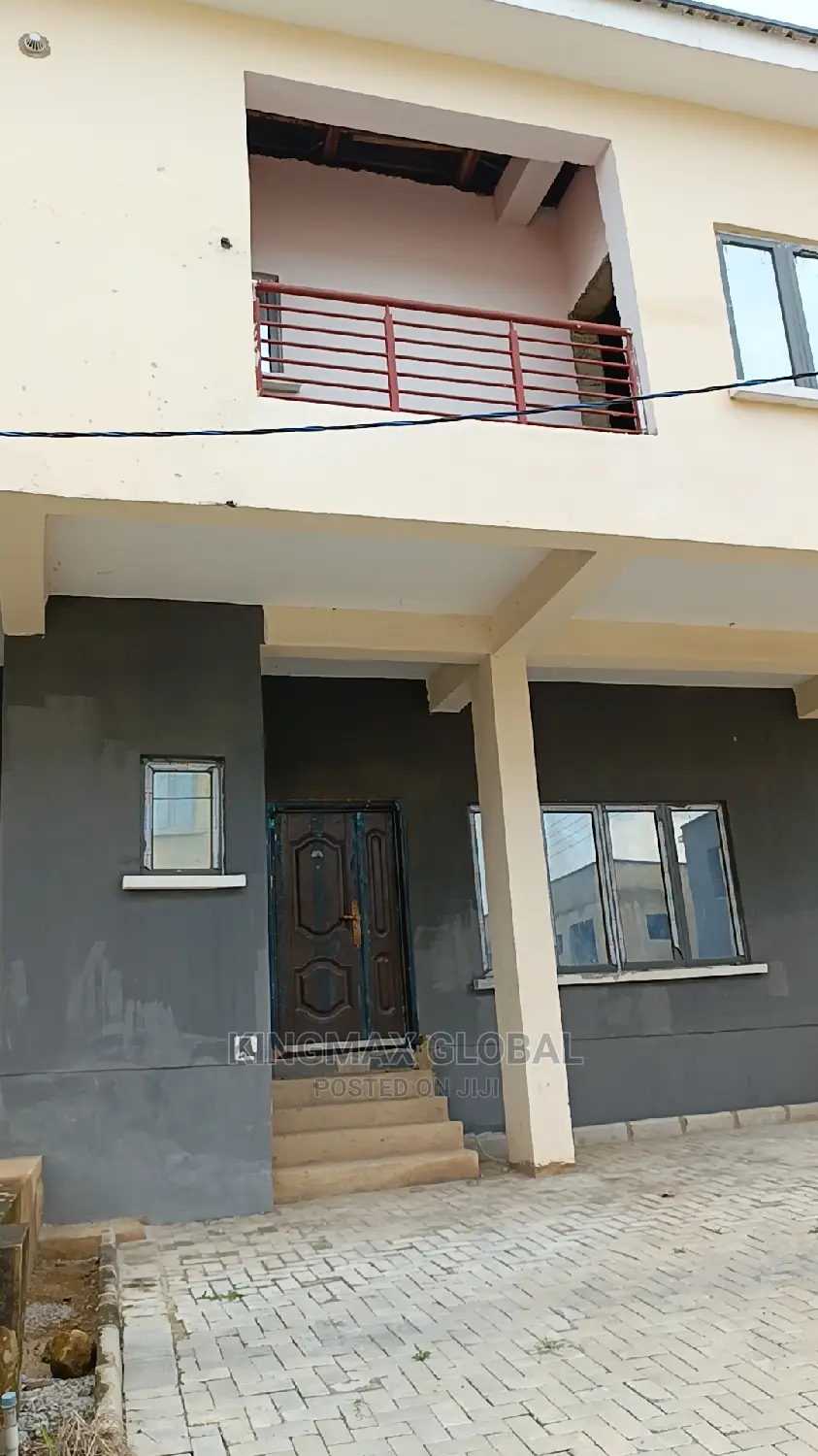 4bdrm Townhouse/Terrace in Life Camp for Sale in Life Camp