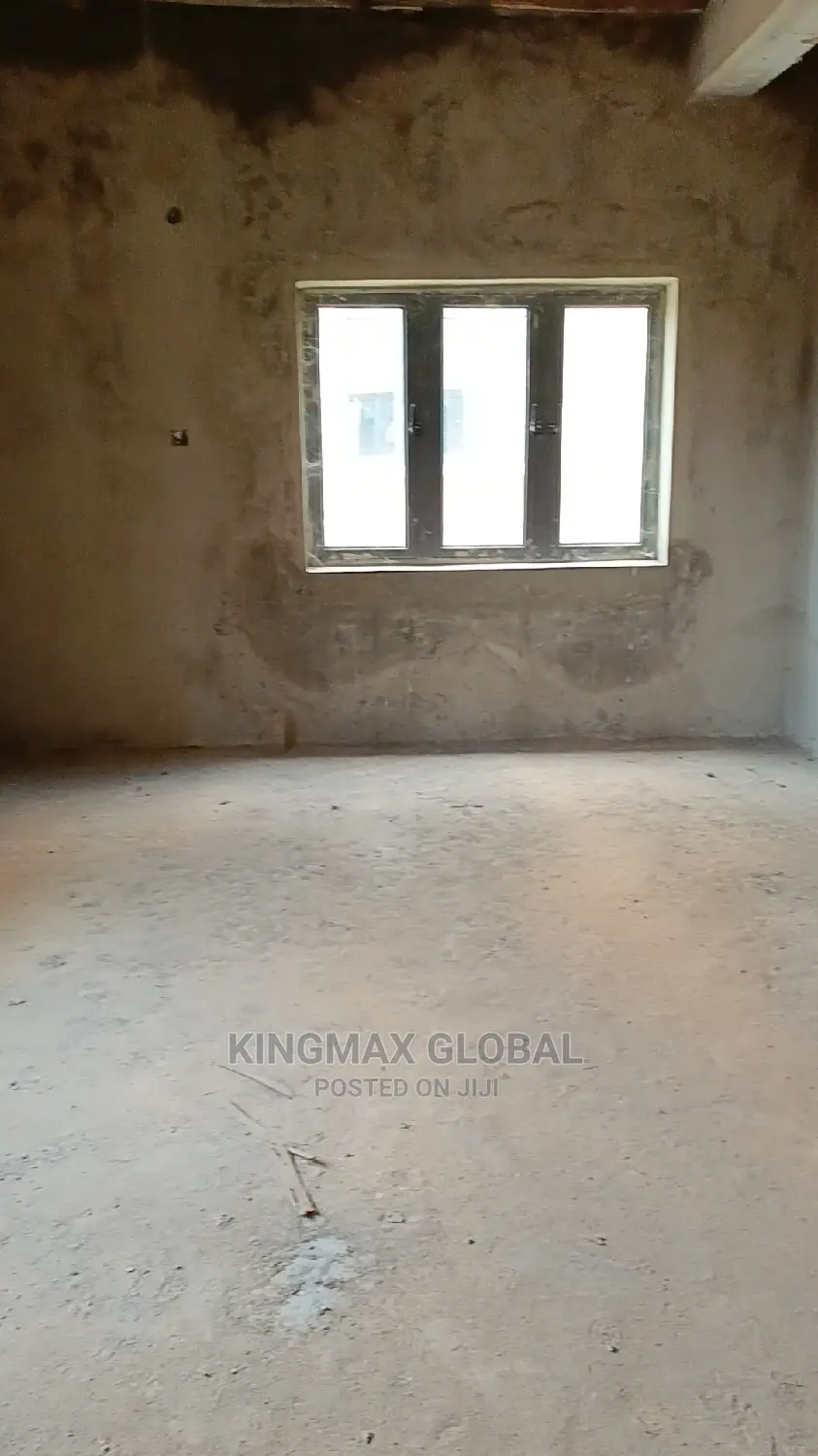 4bdrm Duplex in Life Camp for sale in Life Camp