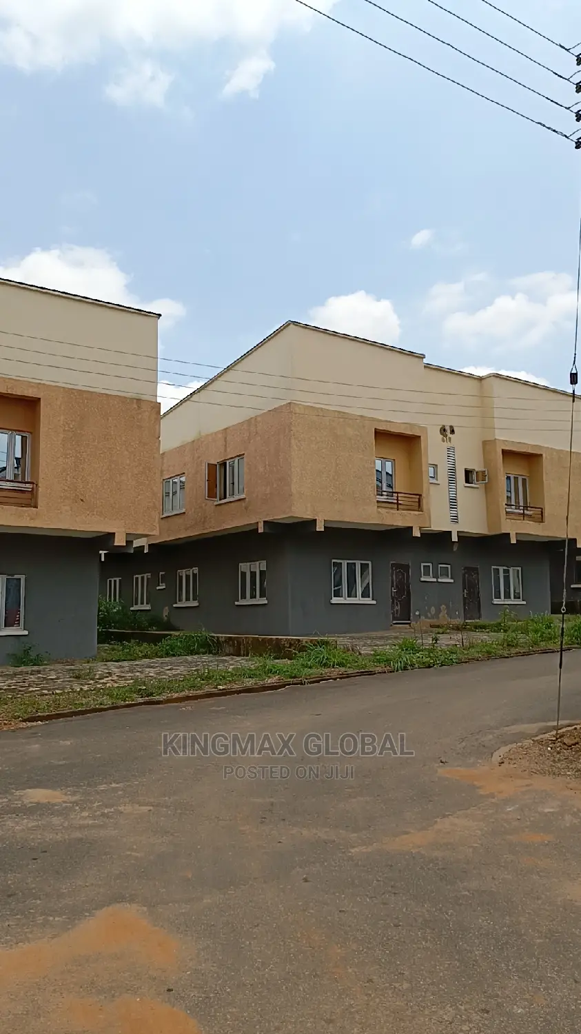 4bdrm Duplex in Life Camp for sale in Life Camp