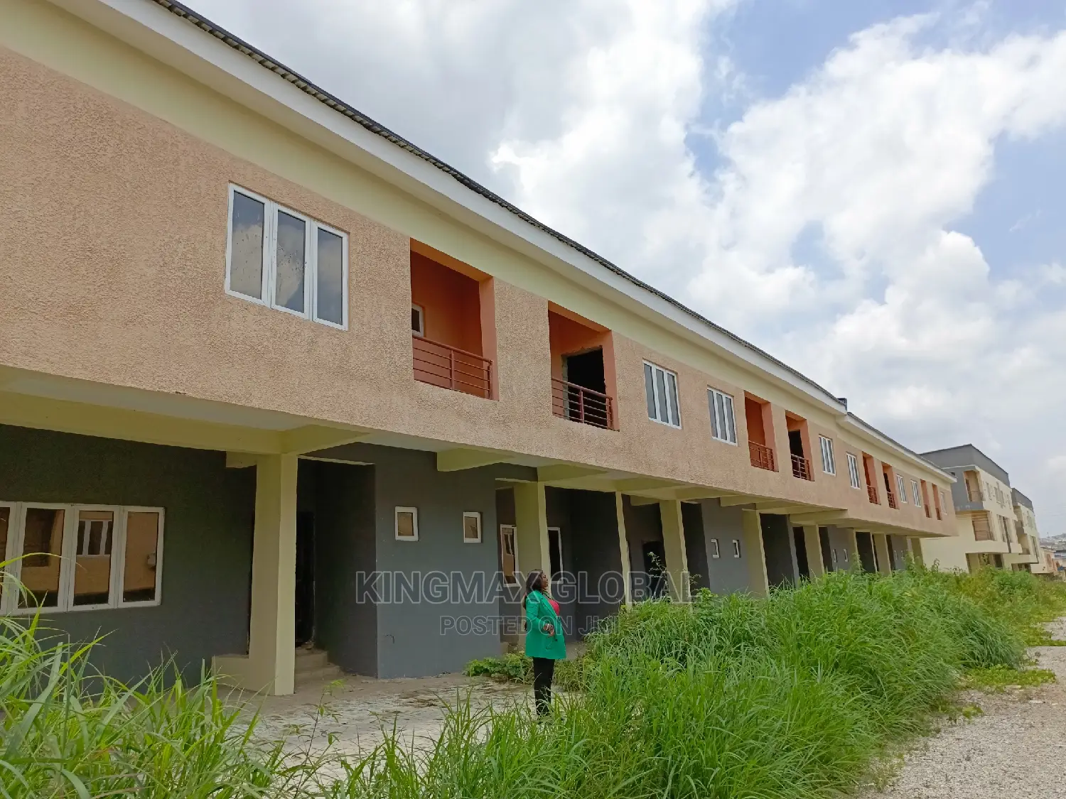 4bdrm Duplex in Life Camp for sale in Life Camp