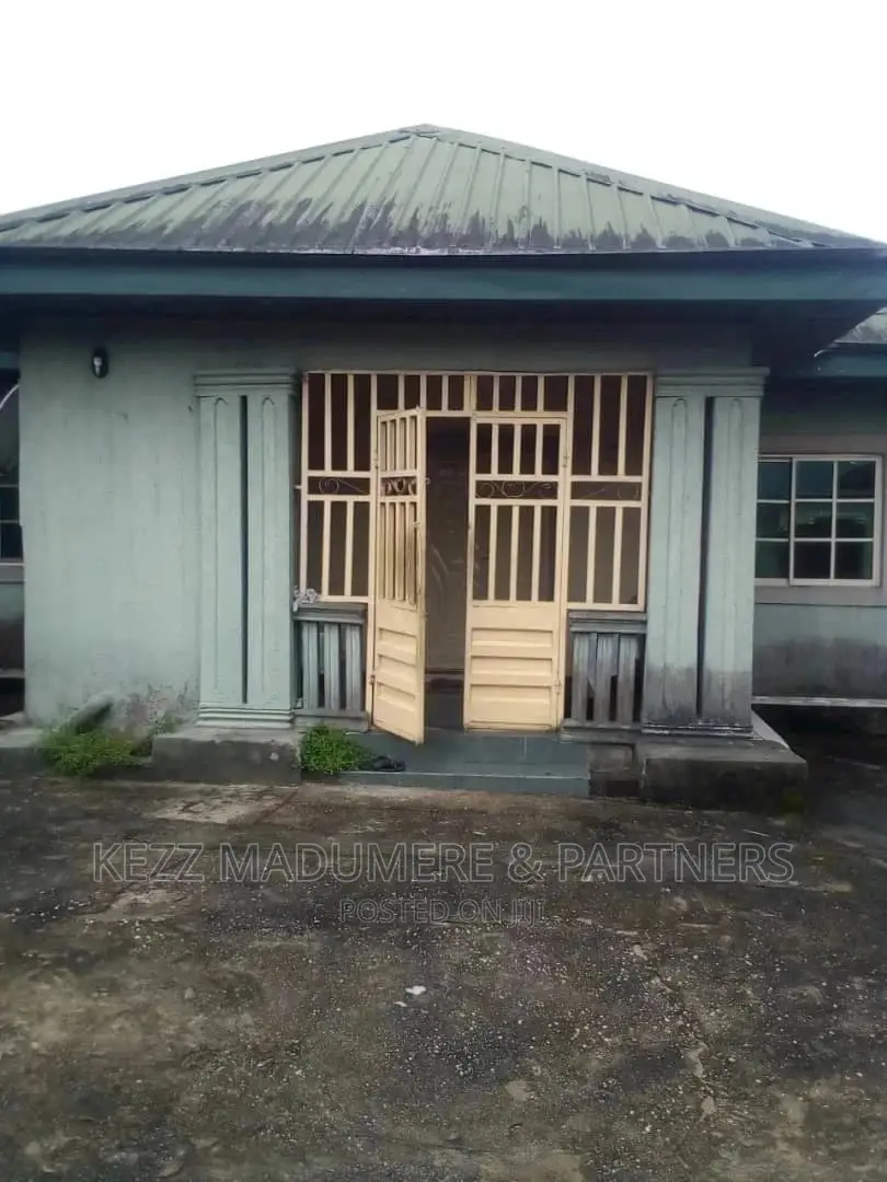 5bdrm Bungalow in Sars Road, Port-Harcourt for rent in Port-Harcourt