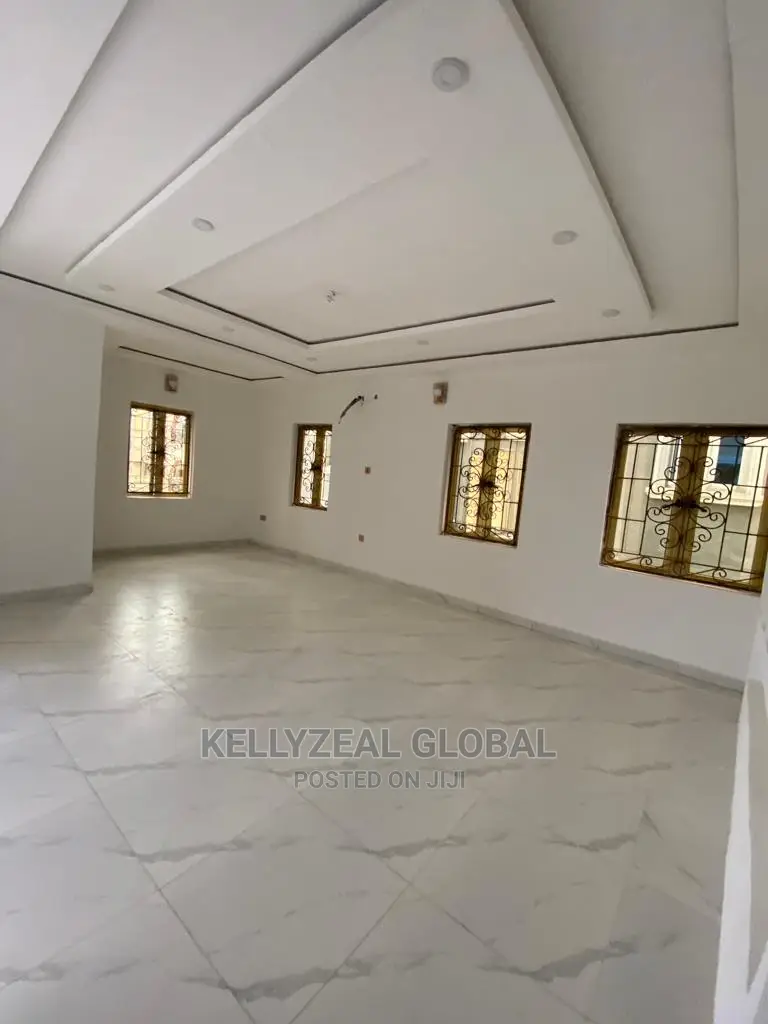 2bdrm Apartment in Gloryland Estate, Ago Palace for rent in Ago Palace