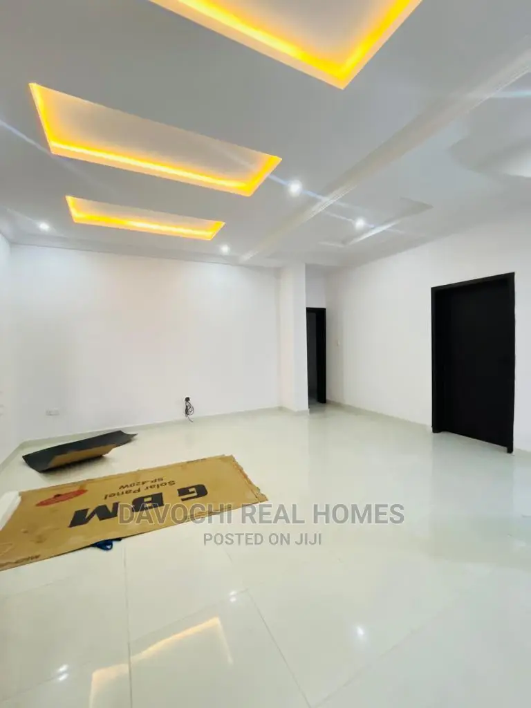 4bdrm Duplex in Ologolo Estate, Lekki for rent in Lekki