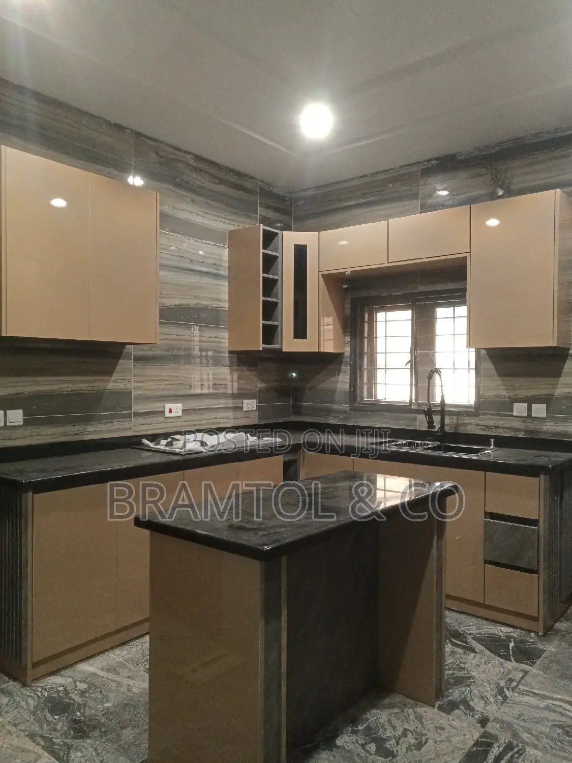 4bdrm Duplex in Idu Industrial for rent in Idu Industrial