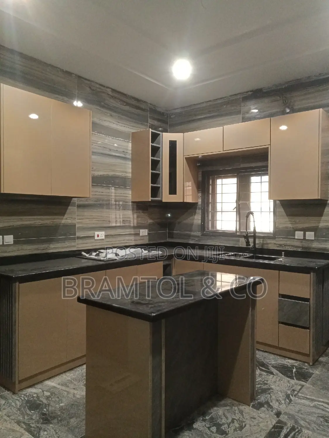4bdrm Duplex in Idu Industrial for rent in Idu Industrial