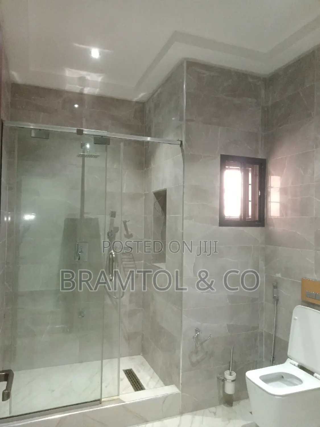4bdrm Duplex in Idu Industrial for rent in Idu Industrial
