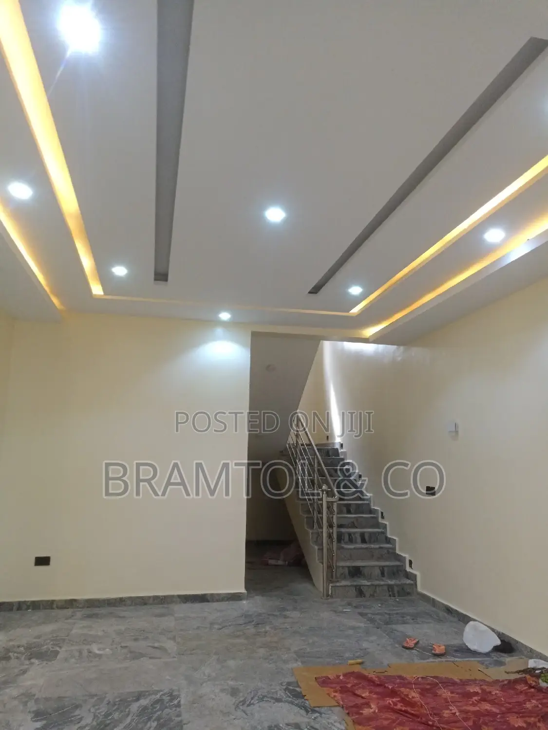 4bdrm Duplex in Idu Industrial for rent in Idu Industrial