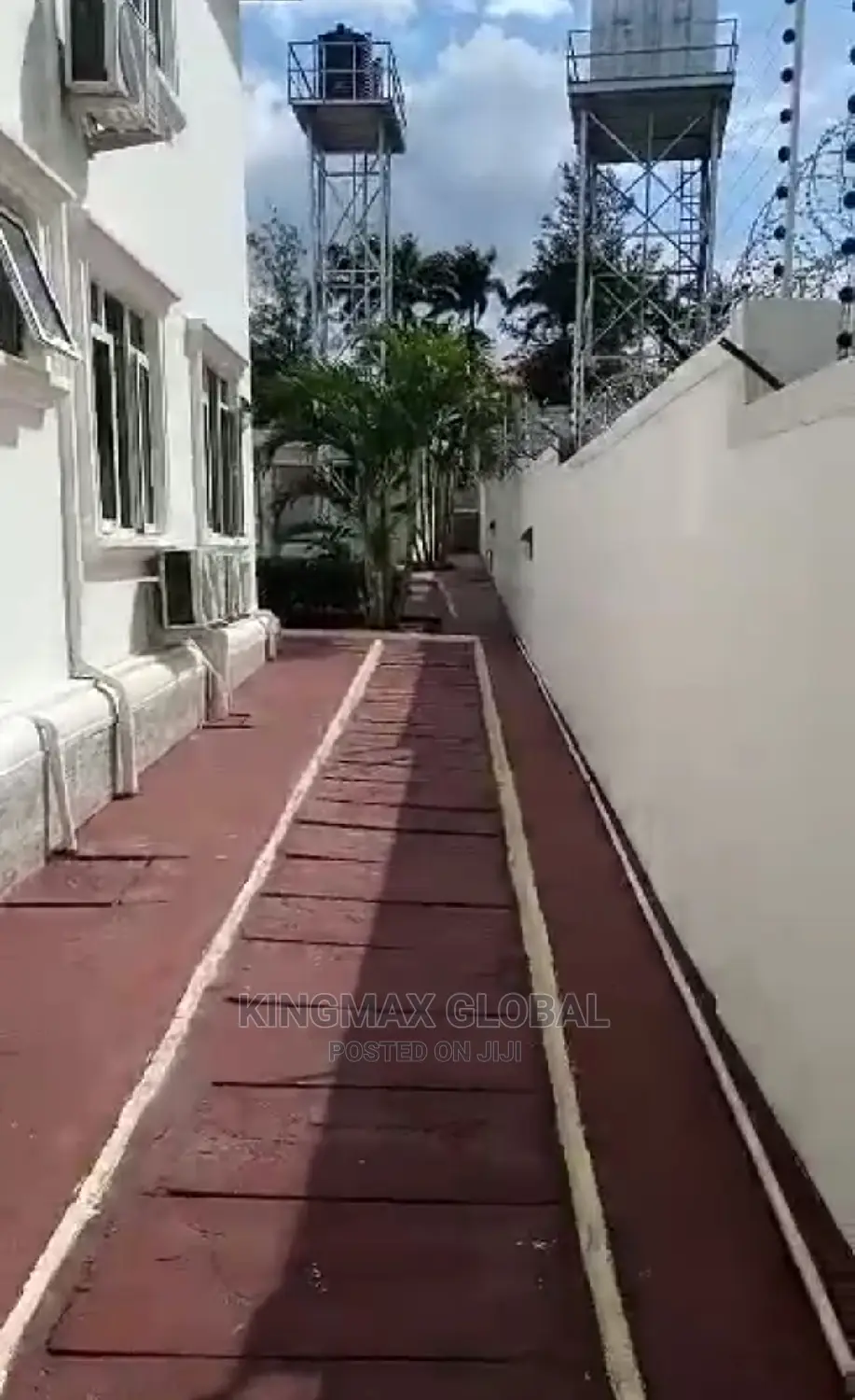 8bdrm Mansion in Asokoro for sale in Asokoro