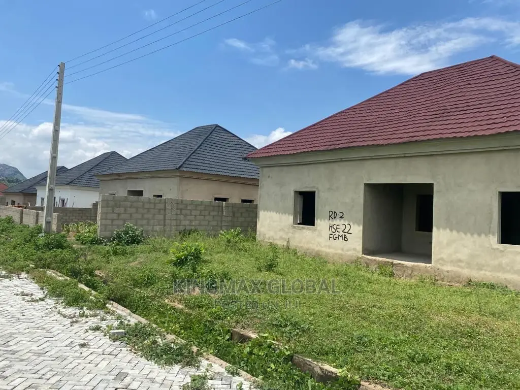 3bdrm Bungalow in Lugbe District for sale in Lugbe District