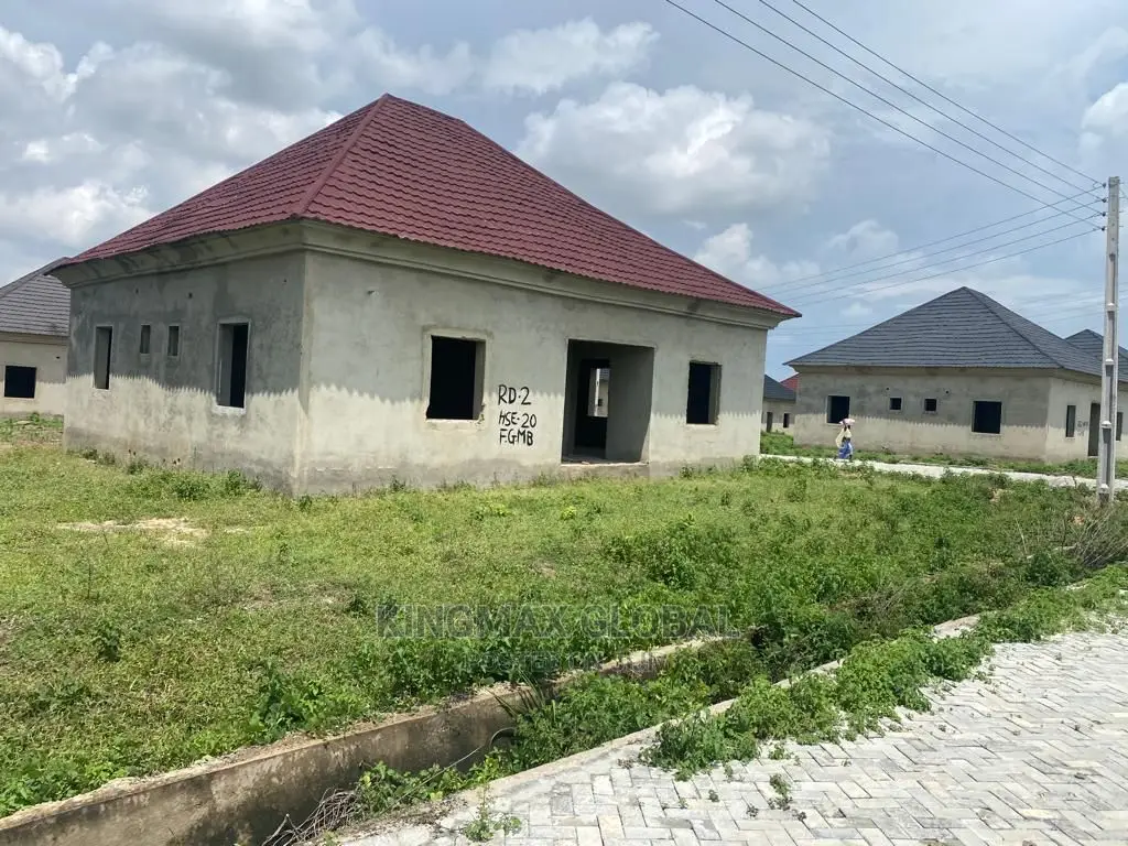 3bdrm Bungalow in Lugbe District for sale in Lugbe District