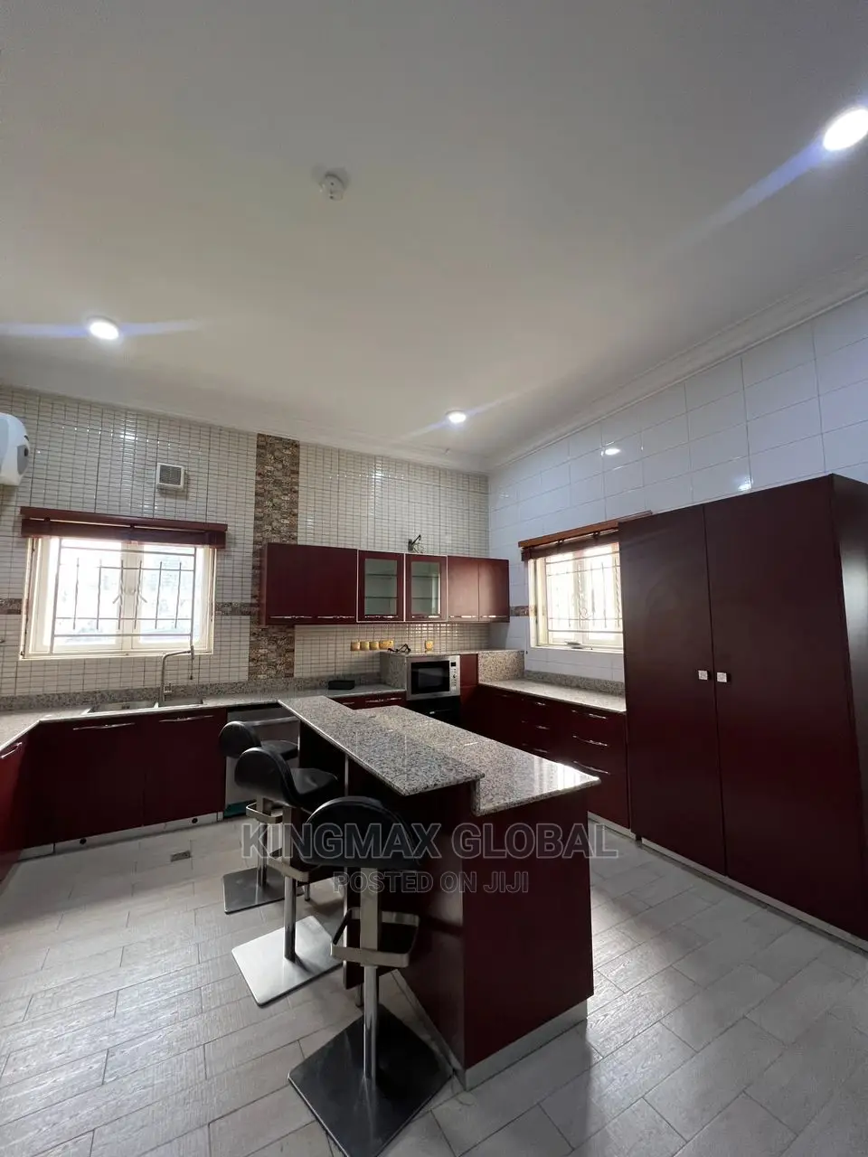 8bdrm Mansion in Asokoro for sale in Asokoro