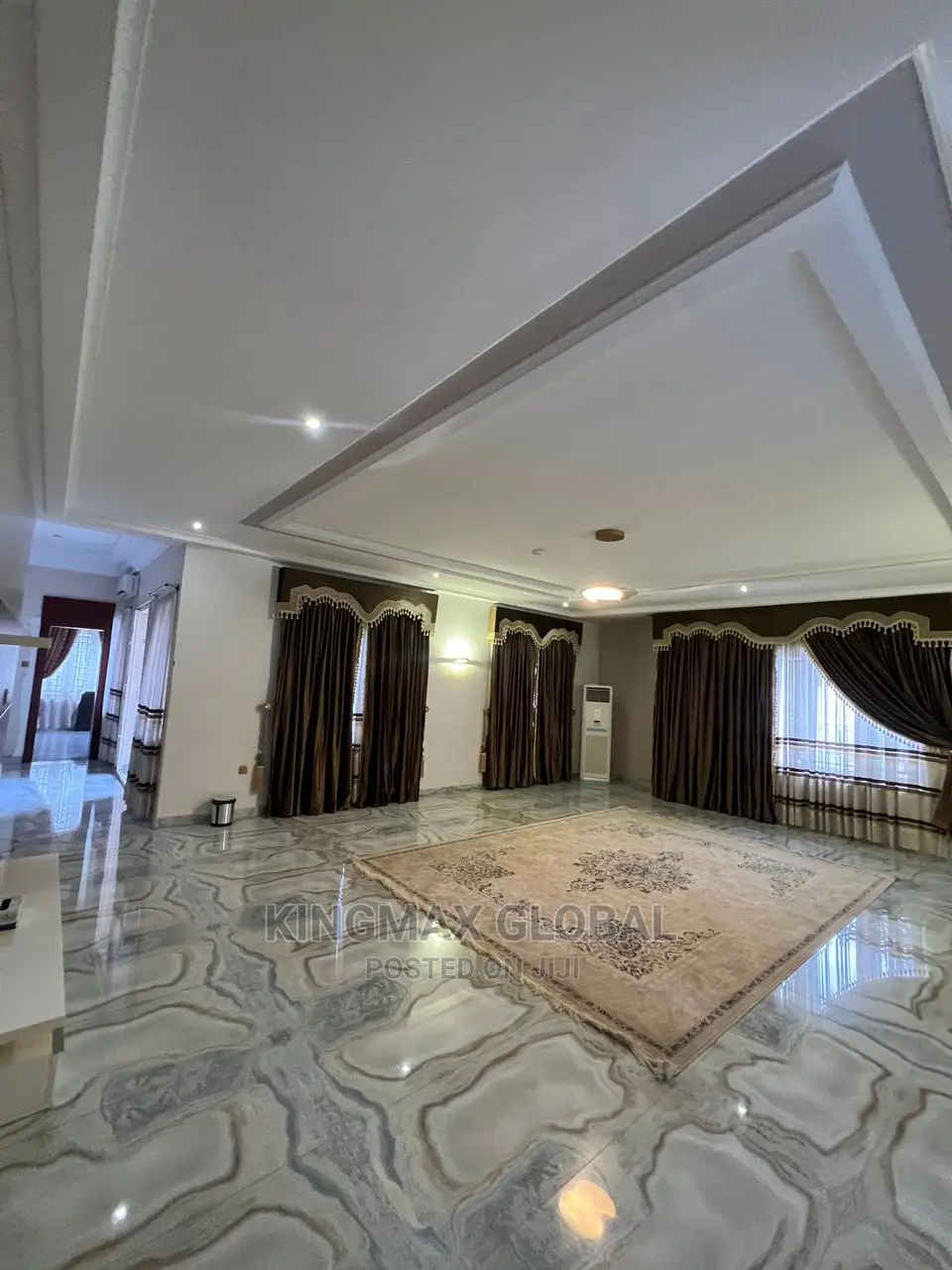 8bdrm Mansion in Asokoro for sale in Asokoro
