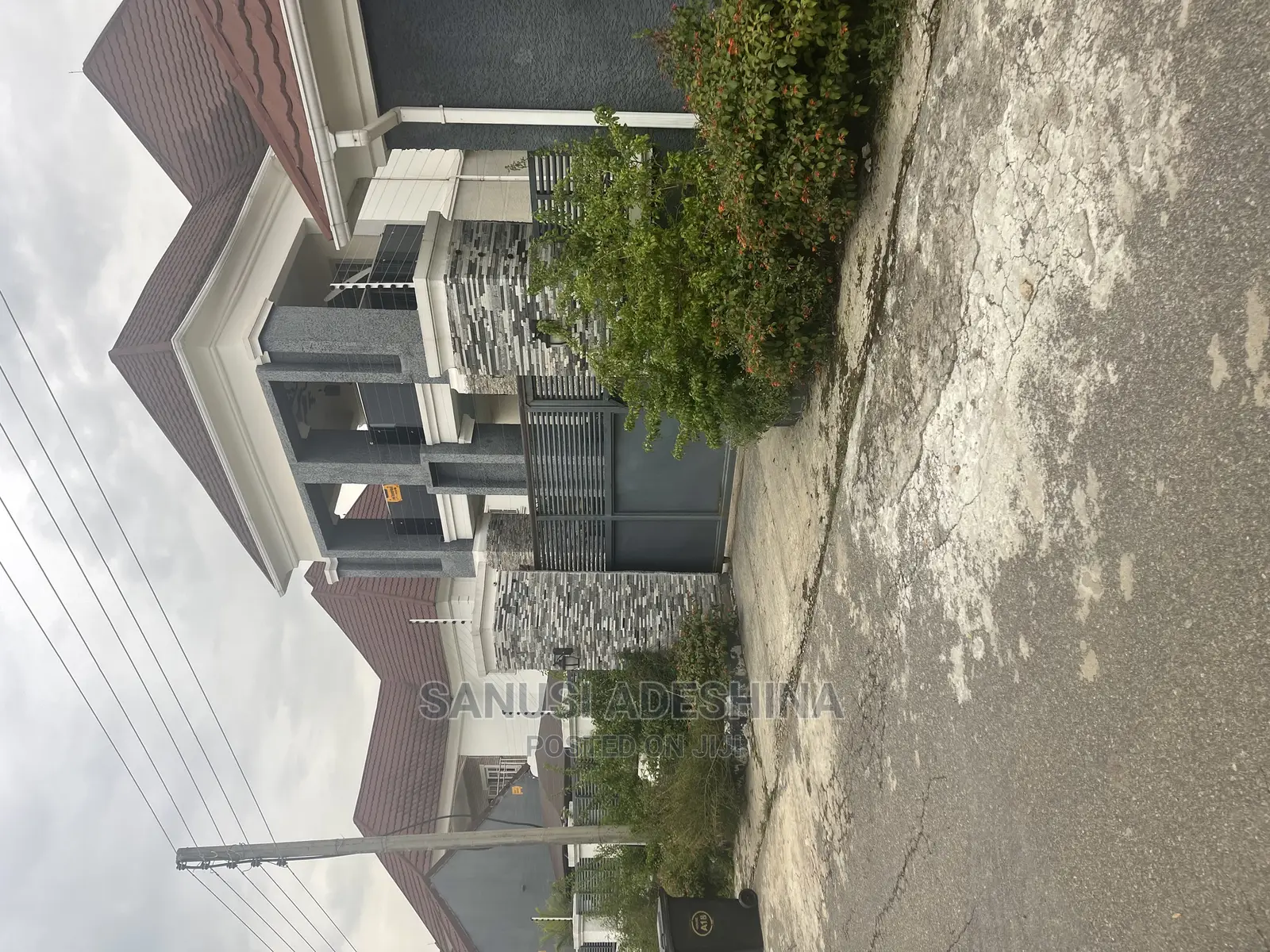 5bdrm Duplex in Life Camp By Brain for sale in Life Camp