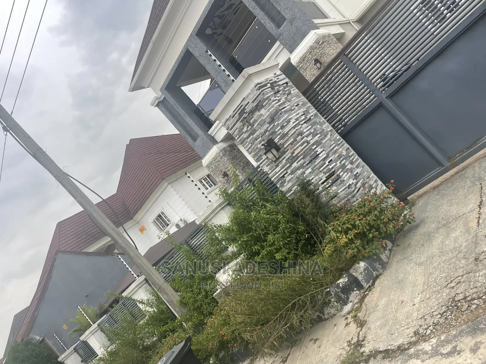 5bdrm Duplex in Life Camp By Brain for sale in Life Camp