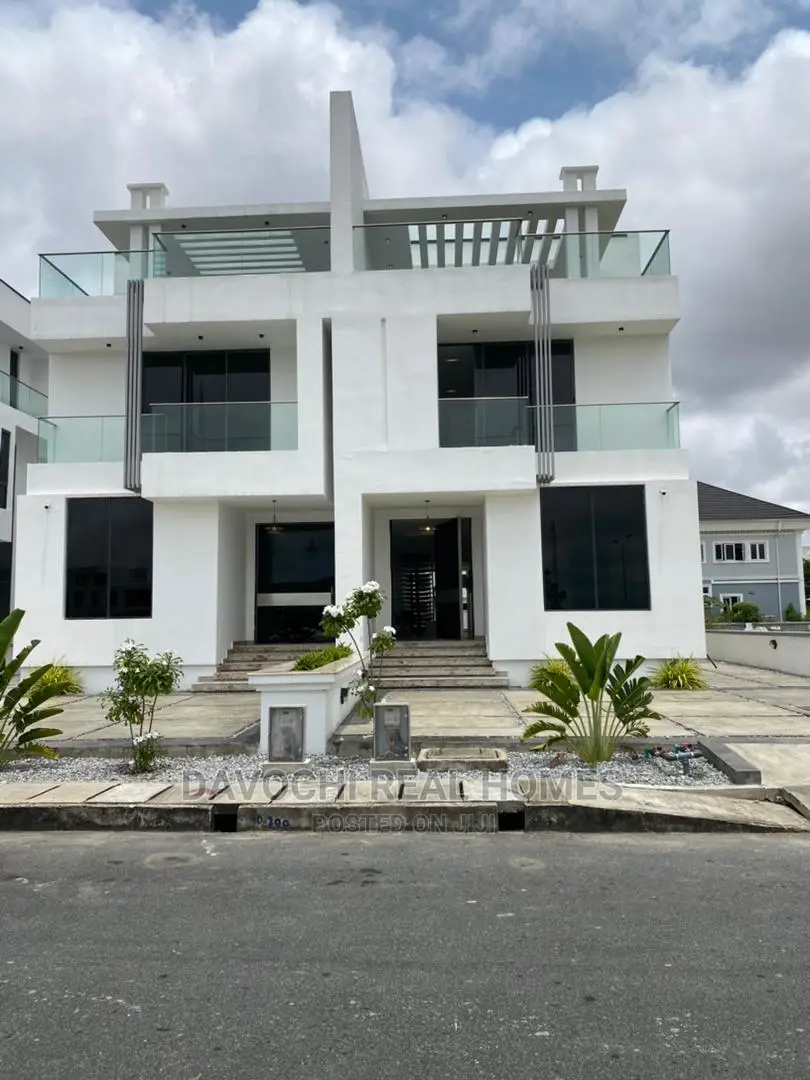 5bdrm Duplex in Lkate Lekki for rent in Lekki