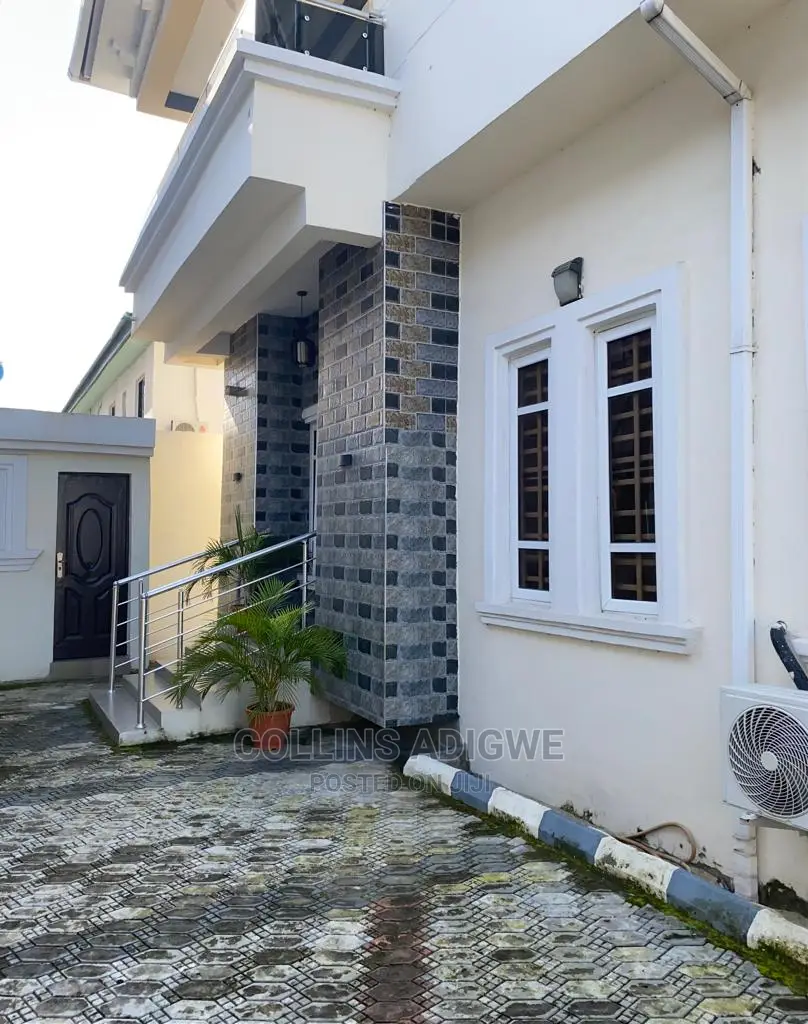 5bdrm Duplex in Thomas Estate, Ajah for sale in Ajah