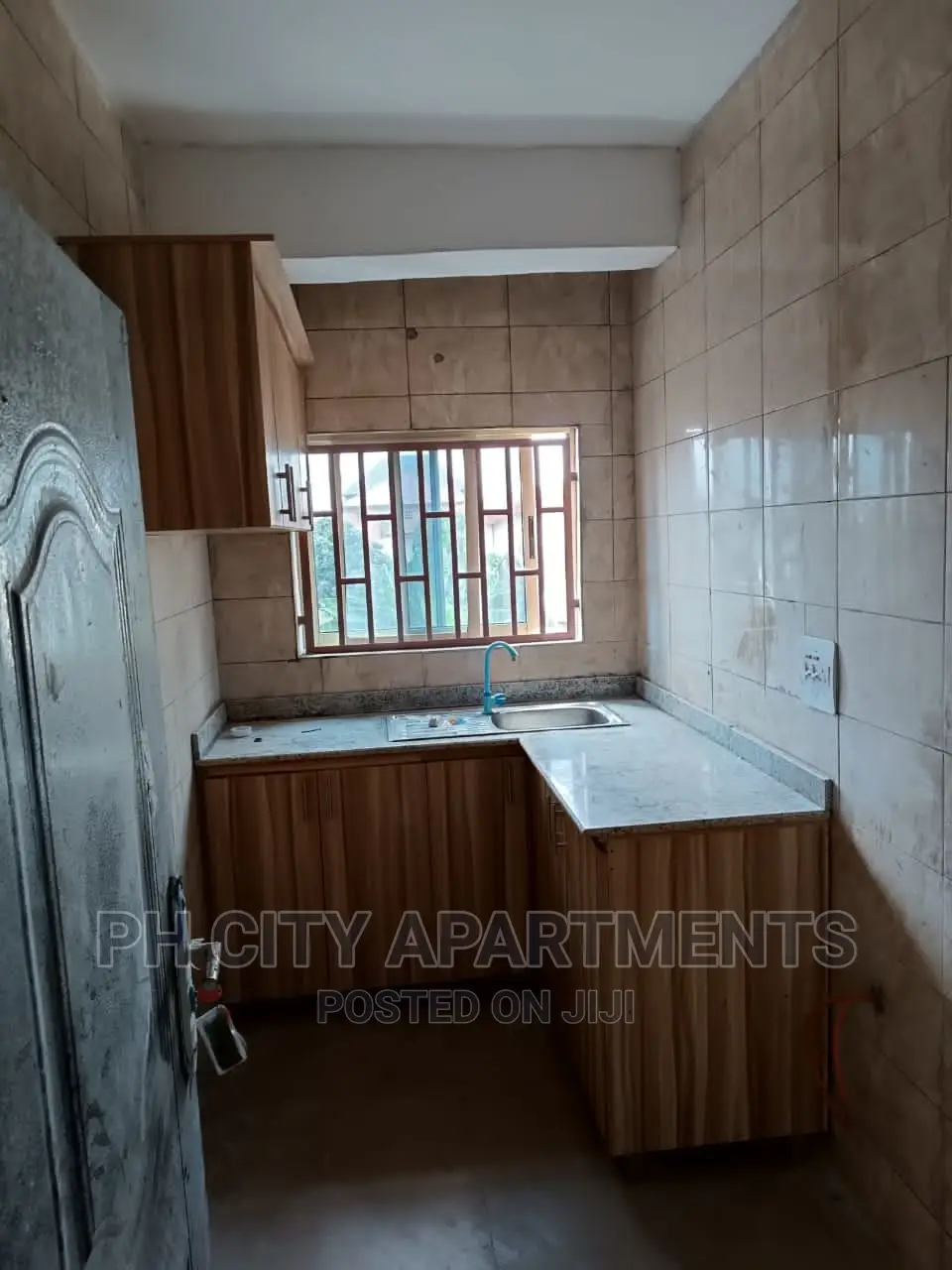 2bdrm Block of Flats in Woji Estate, Port-Harcourt for rent in Port-Harcourt