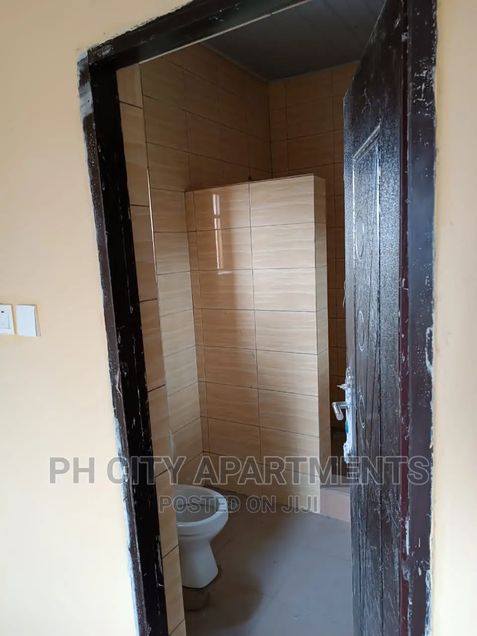 2bdrm Block of Flats in Woji Estate, Port-Harcourt for rent in Port-Harcourt