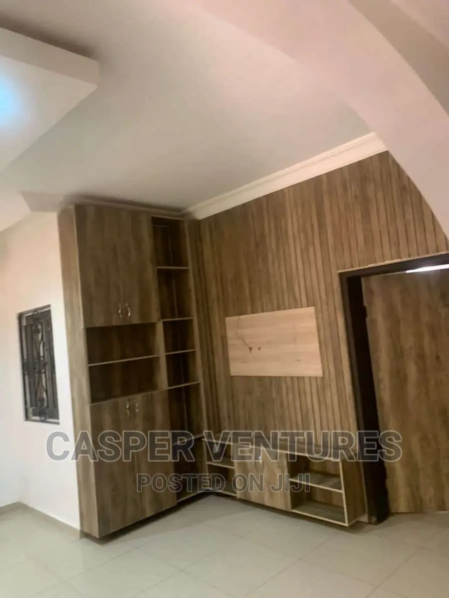 Mini Flat in Salem, Ikate for rent in Ikate