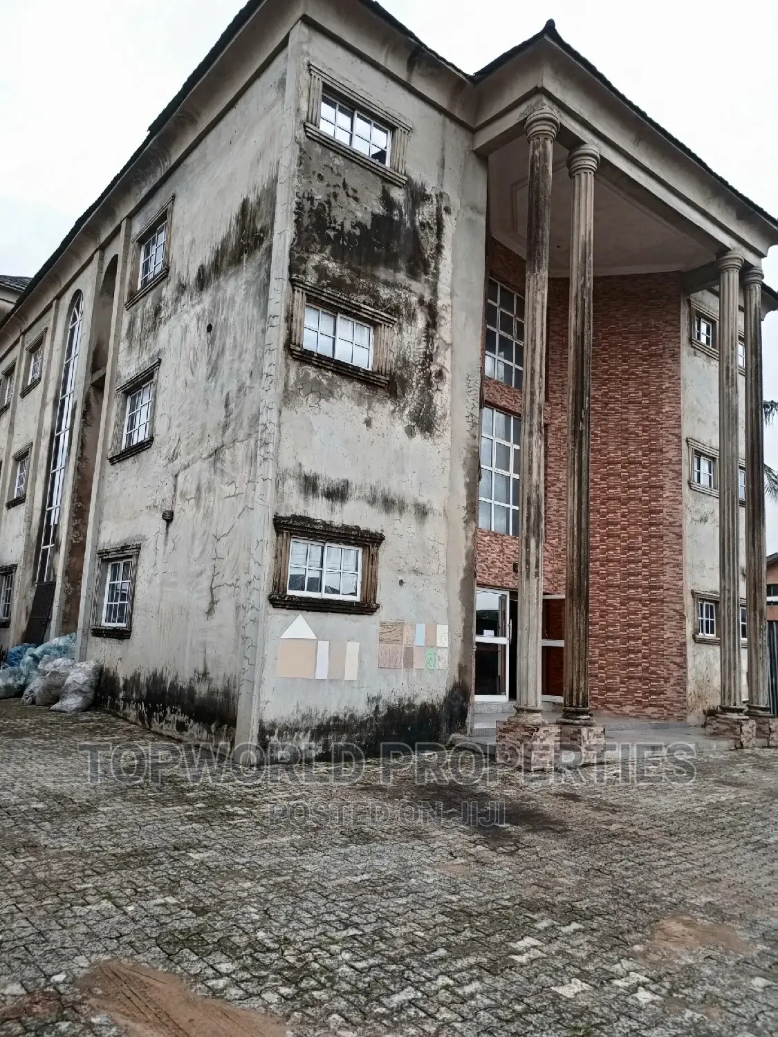 2bdrm Block of Flats in Fagba, Ifako-Ijaiye for sale in Ifako-Ijaiye