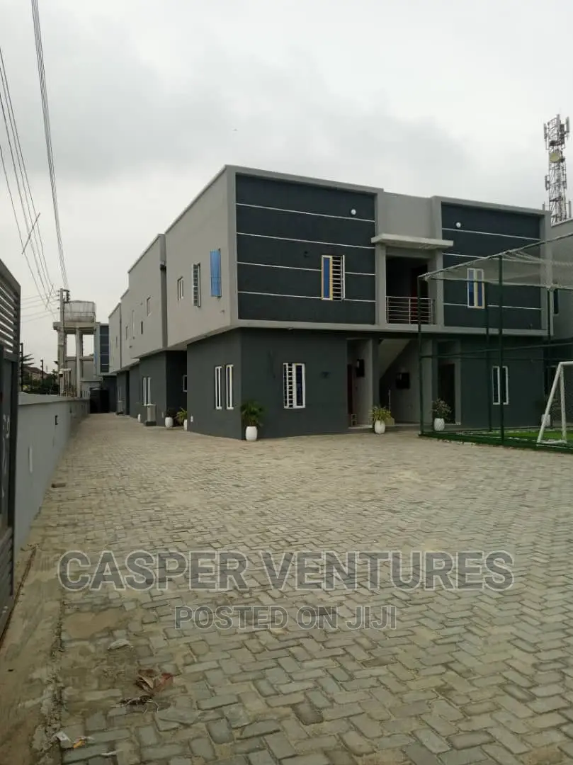 Mini Flat in Ajiran, Agungi for rent in Agungi